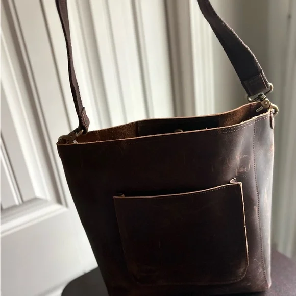 Classic Brown Leather Bag - Picture 3 of 12
